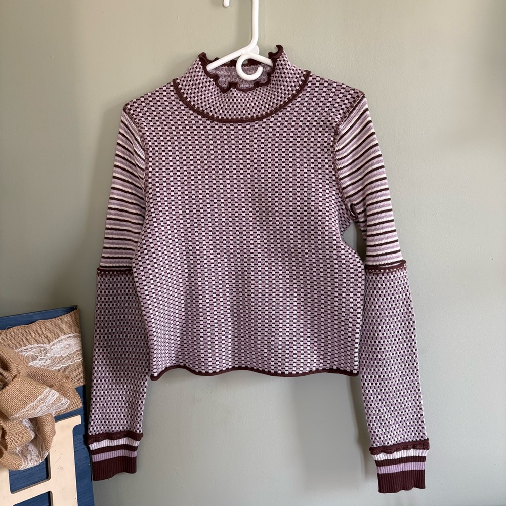 We The Free People Gamer Cuff Crop Sweater